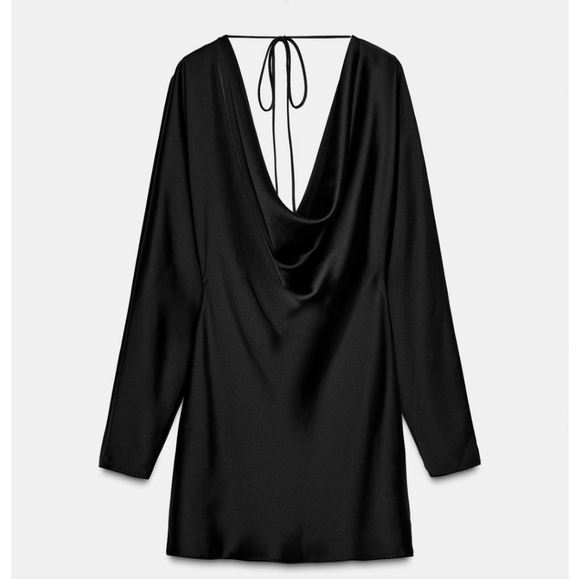 Elegant Black Draped Dress - Picture 5 of 7